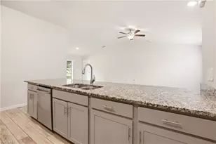 1024 NE 33rd Ln, Cape Coral, FL 33909 - Photo 20