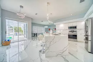 946 SE 23rd Pl, Cape Coral, FL 33990 - Photo 12