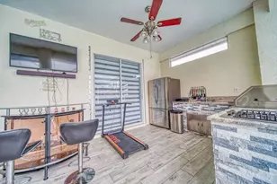 946 SE 23rd Pl, Cape Coral, FL 33990 - Photo 40