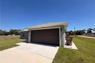 4702 Loraine Ave S, Lehigh Acres, FL 33976 - Photo 2