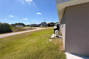 4702 Loraine Ave S, Lehigh Acres, FL 33976 - Photo 22