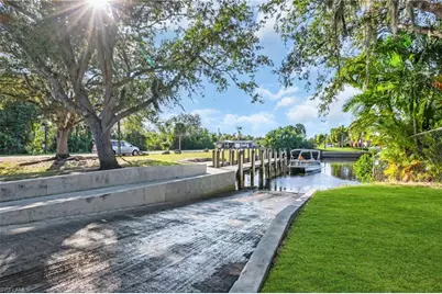 2114 Davis Blvd, Fort Myers, FL 33905 - Photo 18