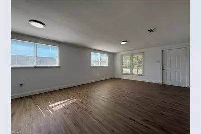1154 Gamble St, Moore Haven, FL 33471 - Photo 8