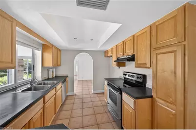 1513 SW 52nd Ln, Cape Coral, FL 33914 - Photo 14