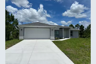 439 Rathburn St, Lehigh Acres, FL 33974 - Photo 2