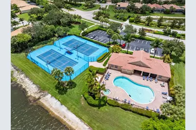 26351 Stonewall Ln, Bonita Springs, FL 34135 - Photo 30