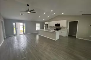 3804 NE 9th Pl, Cape Coral, FL 33909 - Photo 2