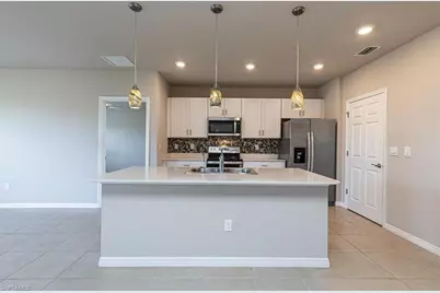 1806 NW 21st Ter, Cape Coral, FL 33993 - Photo 6