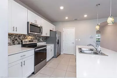 1806 NW 21st Ter, Cape Coral, FL 33993 - Photo 4