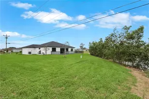 1920 NE 42nd Terrace, Cape Coral, FL 33909 - Photo 22
