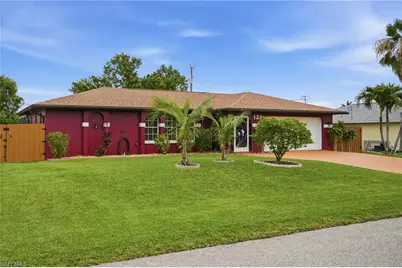 139 SE 30th St, Cape Coral, FL 33904 - Photo 2