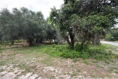 2508 66th St W, Lehigh Acres, FL 33971 - Photo 4