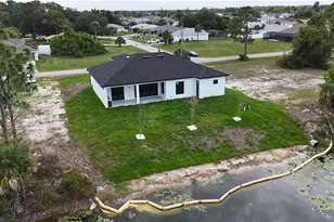 3500 NE 17th Pl, Cape Coral, FL 33909 - Photo 30