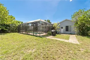 171 SE 4th St, Cape Coral, FL 33990 - Photo 22