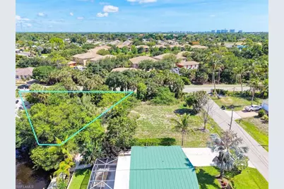 9101 Pennsylvania Ave, Bonita Springs, FL 34135 - Photo 12