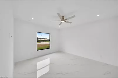 3721 NE 11th Pl, Cape Coral, FL 33909 - Photo 20