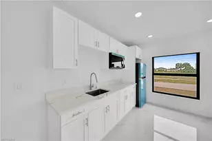 3721 NE 11th Pl, Cape Coral, FL 33909 - Photo 30