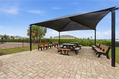 628 Parkshore Lake Ave, Cape Coral, FL 33993 - Photo 42