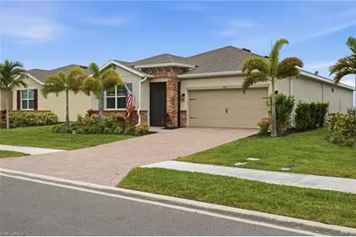 628 Parkshore Lake Ave, Cape Coral, FL 33993 - Photo 32