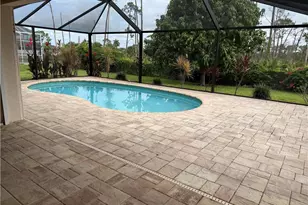 2401 SW 38th Terrace, Cape Coral, FL 33914 - Photo 4