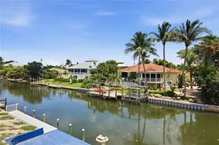 805 E Gulf Dr, Sanibel, FL 33957 - Photo 24
