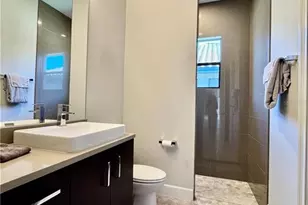 8533 S Lake Cir, Fort Myers, FL 33908 - Photo 38