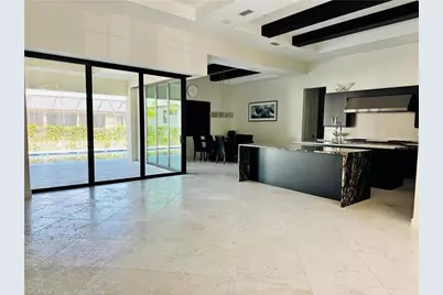 8533 S Lake Cir, Fort Myers, FL 33908 - Photo 4