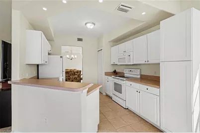 10025 Sky View Way #1107, Fort Myers, FL 33913 - Photo 10