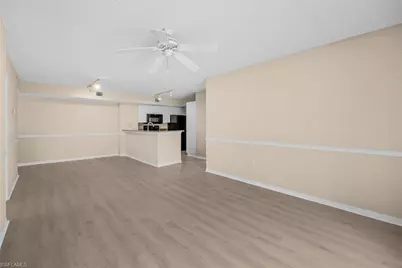 1590 S 42nd Cir #209, Vero Beach, FL 32967 - Photo 6