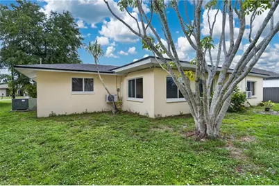 1129 SE 18th Ter, Cape Coral, FL 33990 - Photo 22