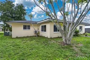 1129 SE 18th Terrace, Cape Coral, FL 33990 - Photo 22