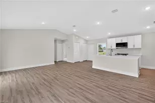 2006 NW 16th Pl, Cape Coral, FL 33993 - Photo 12