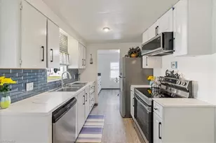 952 Days Ln, North Fort Myers, FL 33917 - Photo 6
