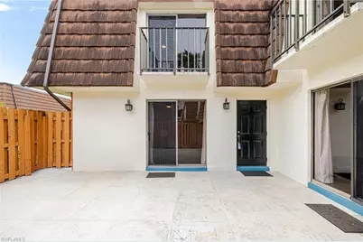 1418 Park Shore Cir #3, Fort Myers, FL 33901 - Photo 2