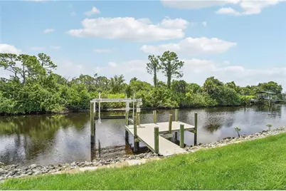 332 McCabe St, Port Charlotte, FL 33953 - Photo 4