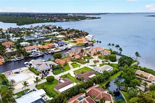 833 N Town and River Dr, Fort Myers, FL 33919 - Photo 48