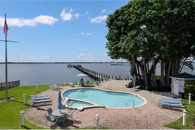 3593 Edgewood Ave, Fort Myers, FL 33916 - Photo 32