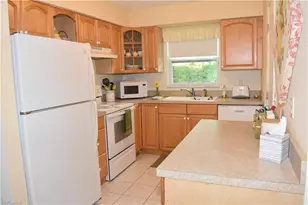 6801 Lake McGregor Cir, Fort Myers, FL 33919 - Photo 6