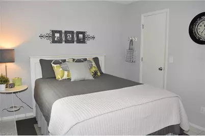6801 Lake McGregor Cir, Fort Myers, FL 33919 - Photo 16