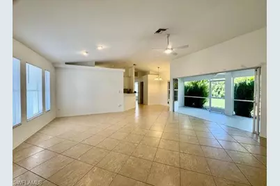 910 SW 3rd Ave, Cape Coral, FL 33991 - Photo 6