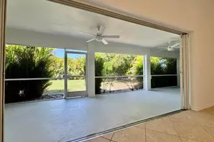910 SW 3rd Ave, Cape Coral, FL 33991 - Photo 4