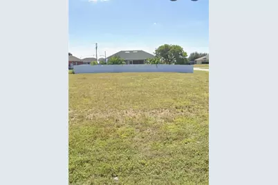 418 Kismet Pkwy W, Cape Coral, FL 33993 - Photo 1