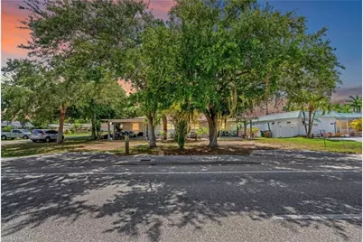 5226 Coronado Pkwy #B, Cape Coral, FL 33904 - Photo 2