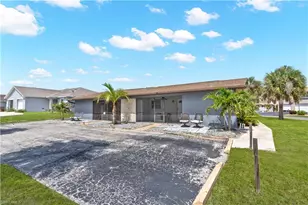 4353 Country Club Blvd, Cape Coral, FL 33904 - Photo 4