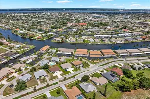 4353 Country Club Blvd, Cape Coral, FL 33904 - Photo 18