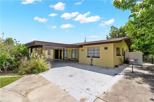 4913 Vincennes St, Cape Coral, FL 33904 - Photo 4