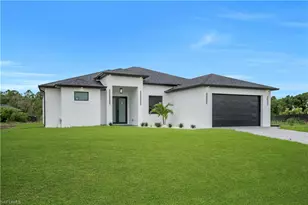 846 Charles Sise St E, Lehigh Acres, FL 33974 - Photo 2