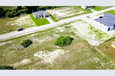 1238 NW 24th Ter, Cape Coral, FL 33993 - Photo 4