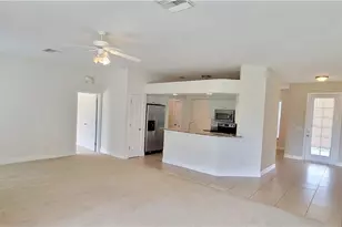 902 SW 21st Ln, Cape Coral, FL 33991 - Photo 10