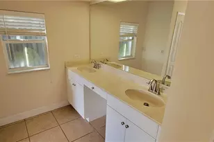 902 SW 21st Ln, Cape Coral, FL 33991 - Photo 14